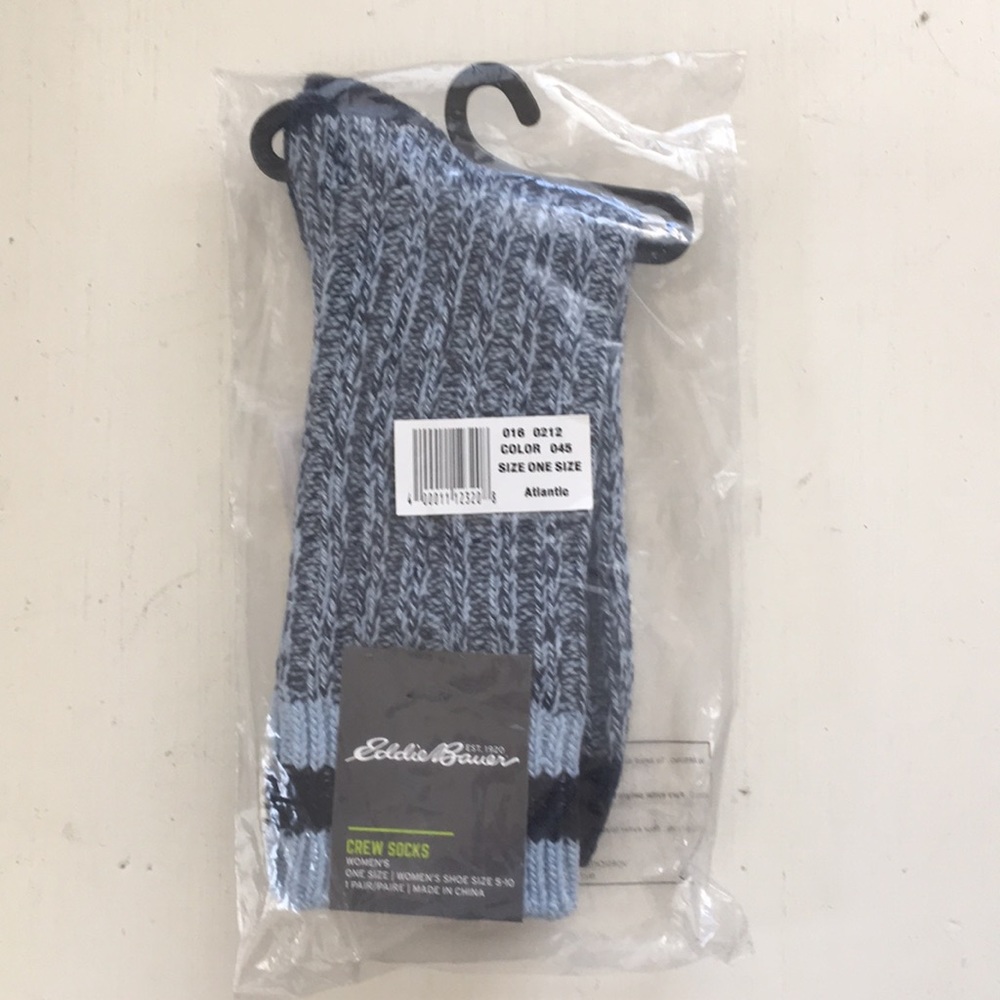 NEW Eddie Bauer Women’s Crew Socks Size 5-10